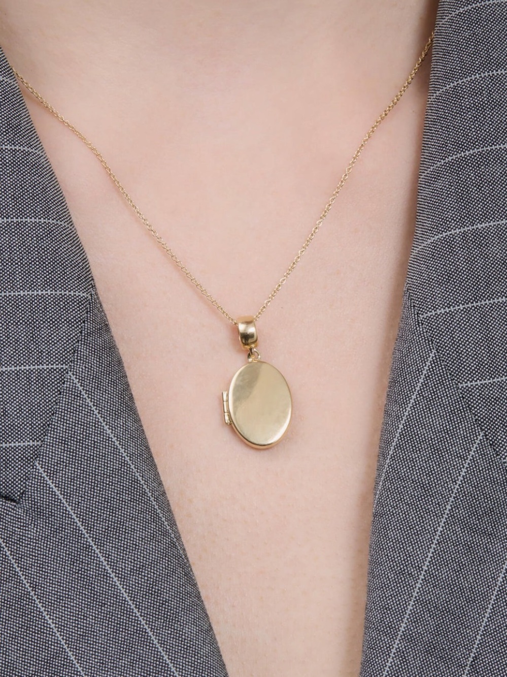 Stone and Strand 14K Yellow Gold Locket Precious Moments Necklace - Picture 8 of 9